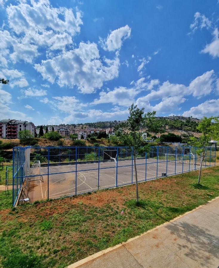 Riverside Apartment Подгорица Екстериор снимка
