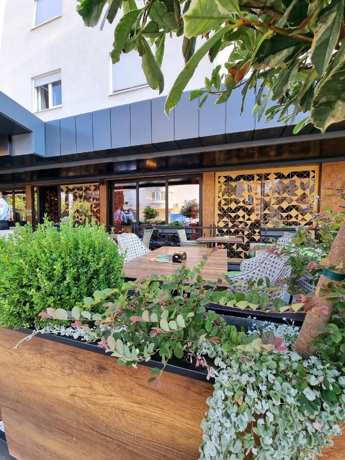 Riverside Apartment Подгорица Екстериор снимка