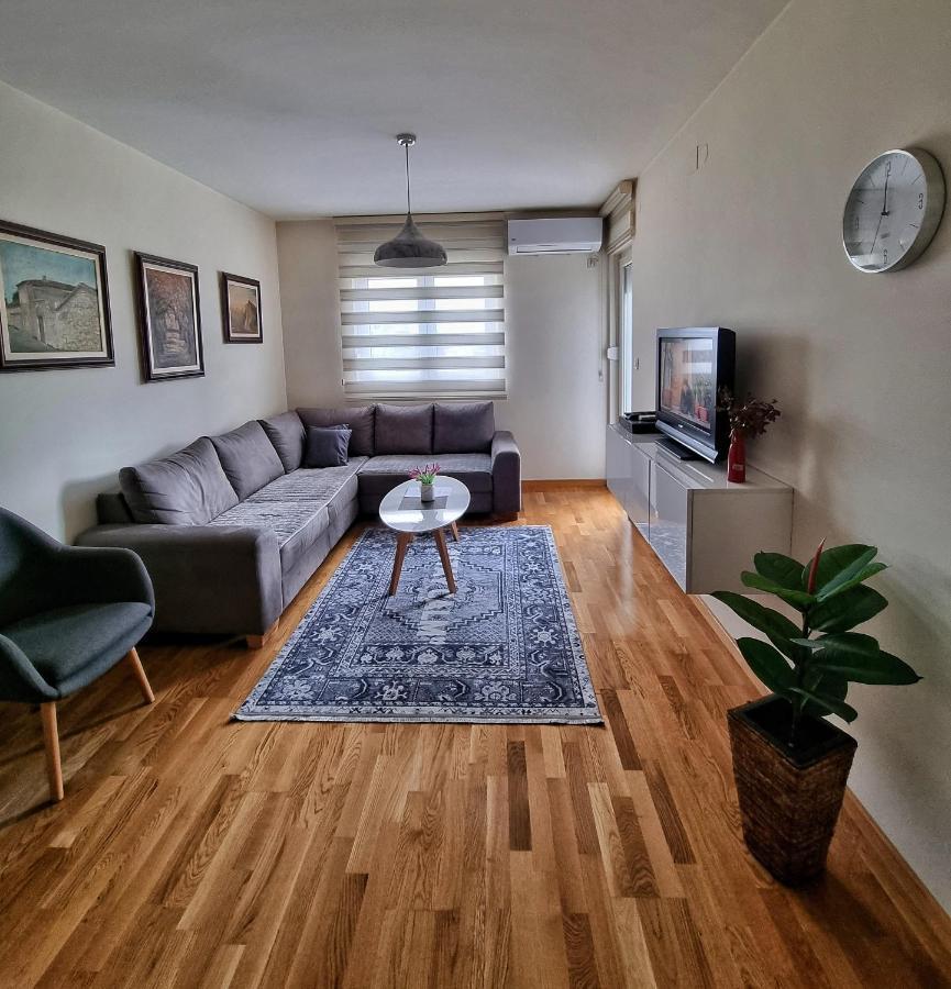 Riverside Apartment Подгорица Екстериор снимка