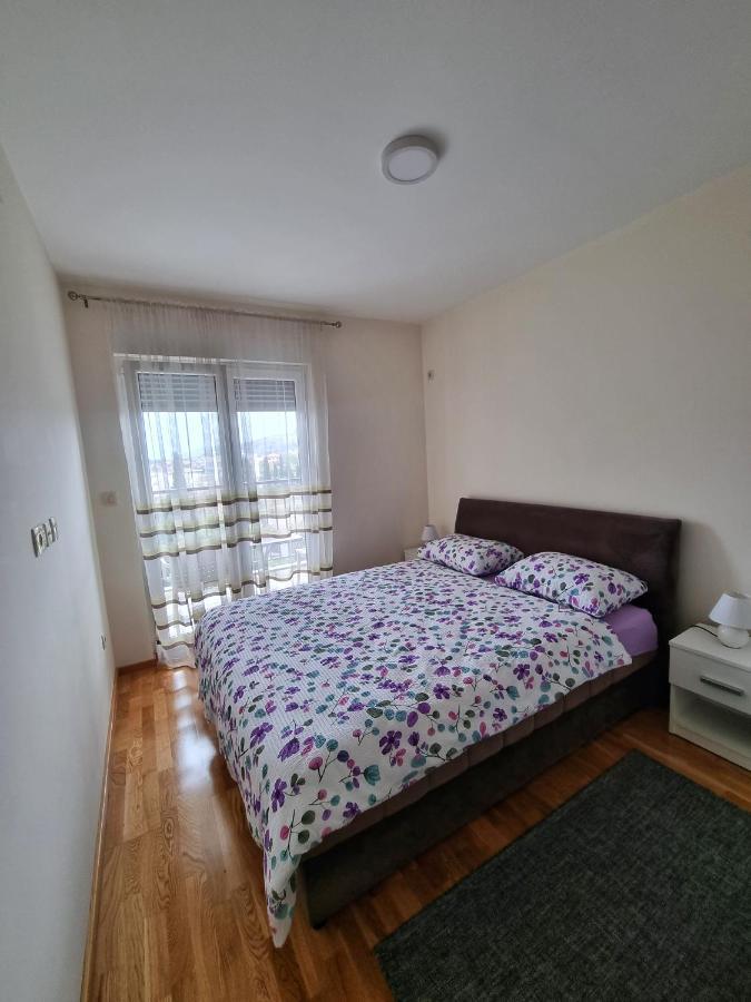 Riverside Apartment Подгорица Екстериор снимка