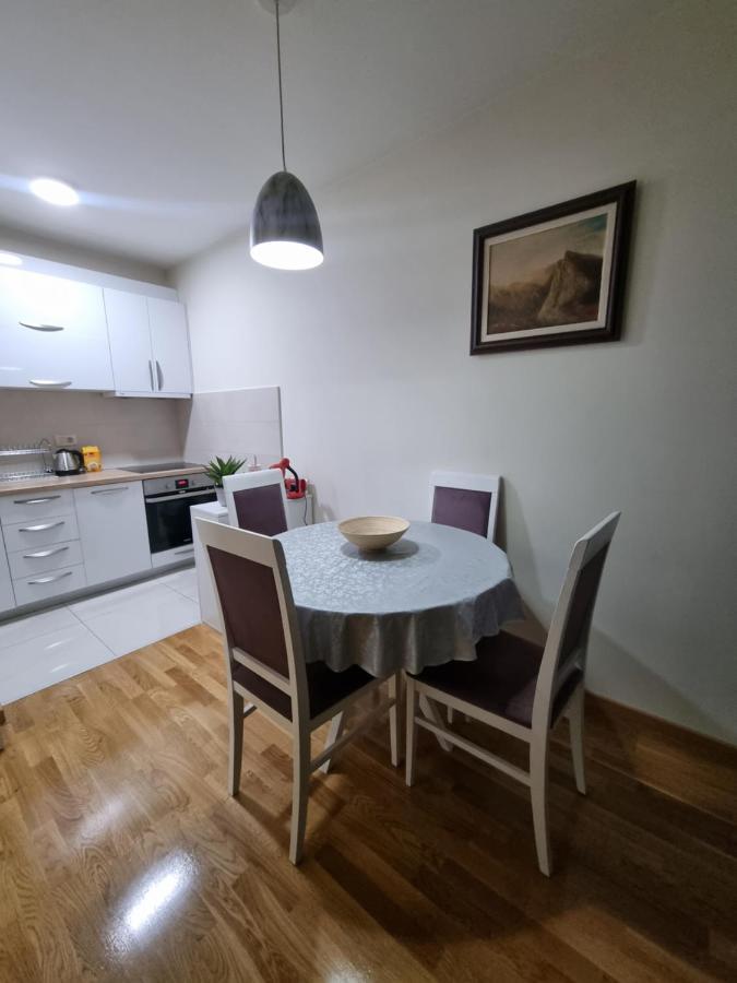Riverside Apartment Подгорица Екстериор снимка
